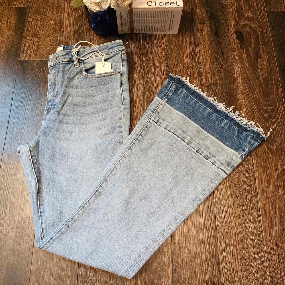 Driftwood Flare Jeans Light Blue Wyatt Raw Released Hem Denim Jean 29 NWT